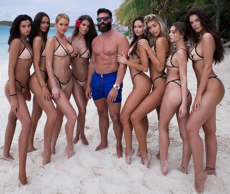 Ignite Models mit Dan Bilzerian am Strand